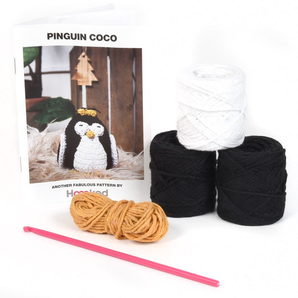 Hoooked DIY Crochet Kit Penguin Coco Eco Barbante