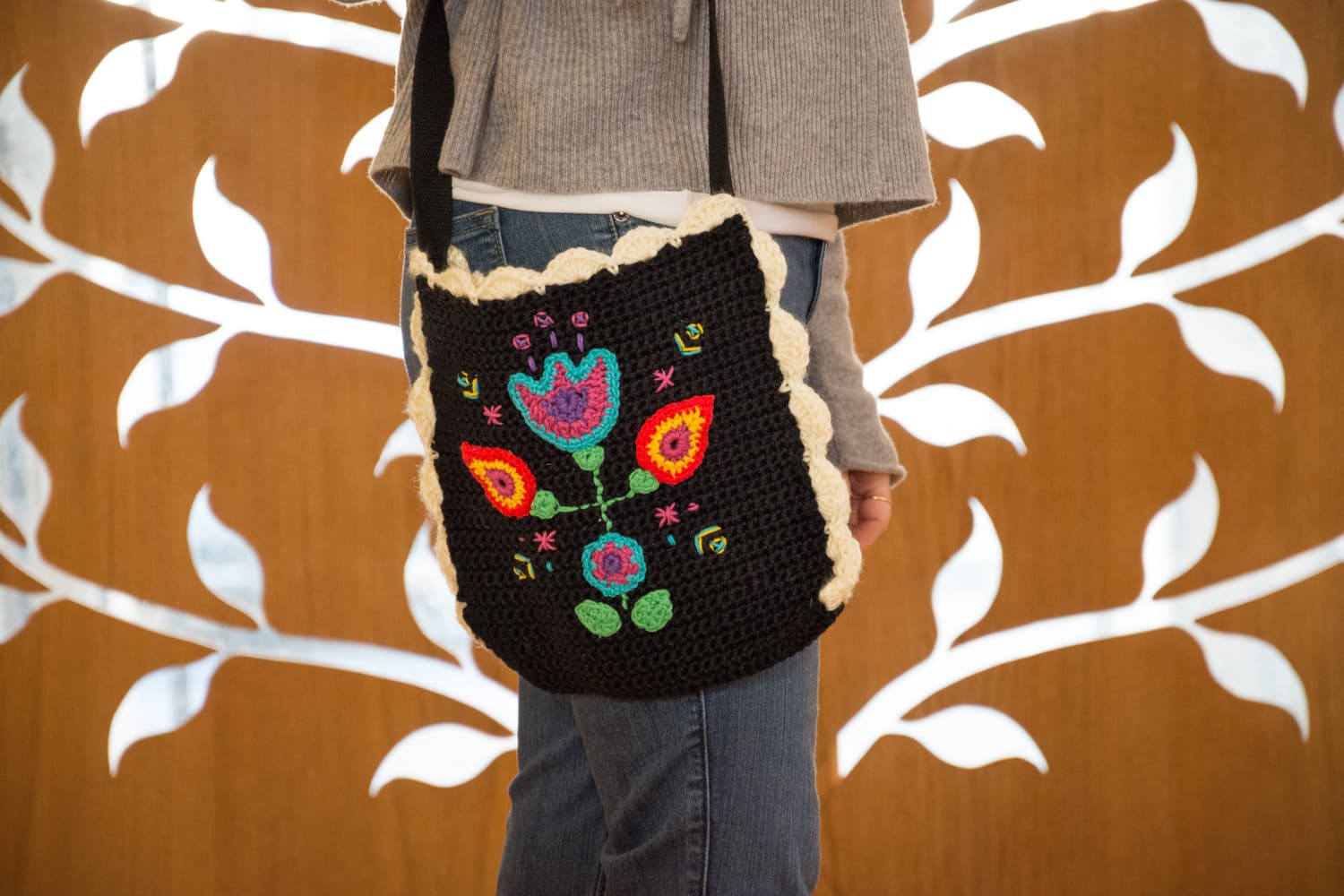 Paintbox Yarns 8 Ball Colour Pack - Folky Flower Bag by Steel&Stitch